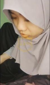 Arini Cewek Hijab Colmek Dildo Sampai Basah