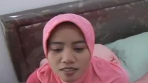 Bokep Streaming Cewek Jilbab Pink Ngentot