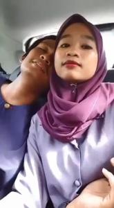 Pacaran Di Taksi Goyang