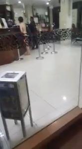 Scandal Tante Belanja Bugil Di Apotik Lokasari